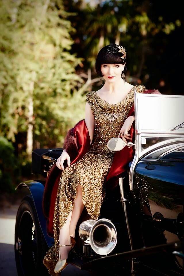 Eleganță, feminitate și glamour de anii 1920. Femeile veșnic tinere