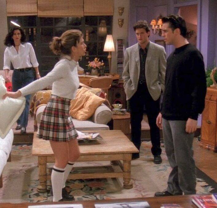 Moda în anii ’90 și femeia inteligentă și mai puțin clasică. Decada asta ar trebui să revină Moda în anii ’90 și femeia inteligentă și mai puțin clasică. Decada asta ar trebui să revină