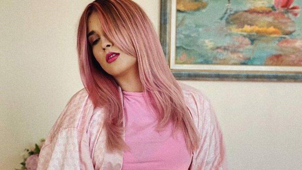 Adda și-a vopsit din nou părul. Ce a determinat-o pe frumoasa artistă să aleagă acest look?