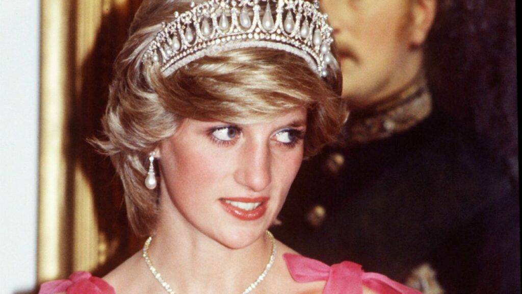 Prințesa Diana a recunoscut că și-a înșelat soțul într-un interviu dat pe ascuns în Palatul Kensington