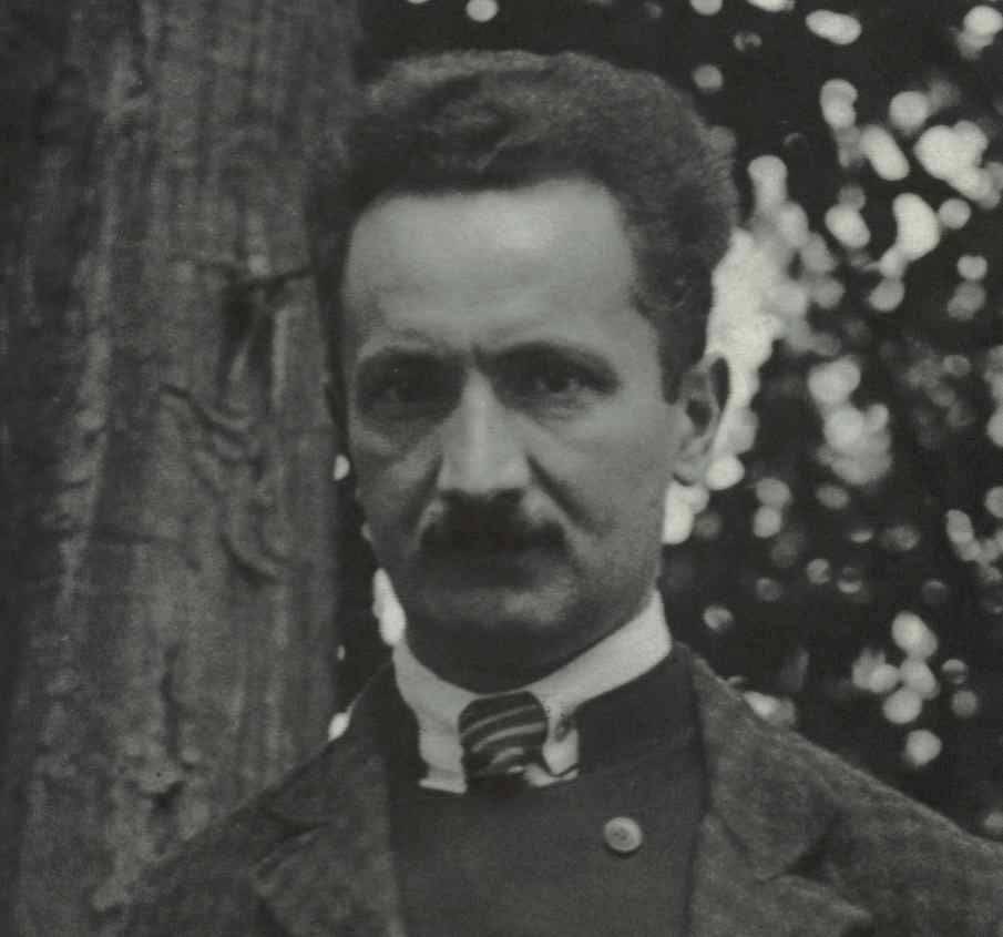 Martin Heidegger mai uman și mai ușor de înțeles. O recomandare de carte