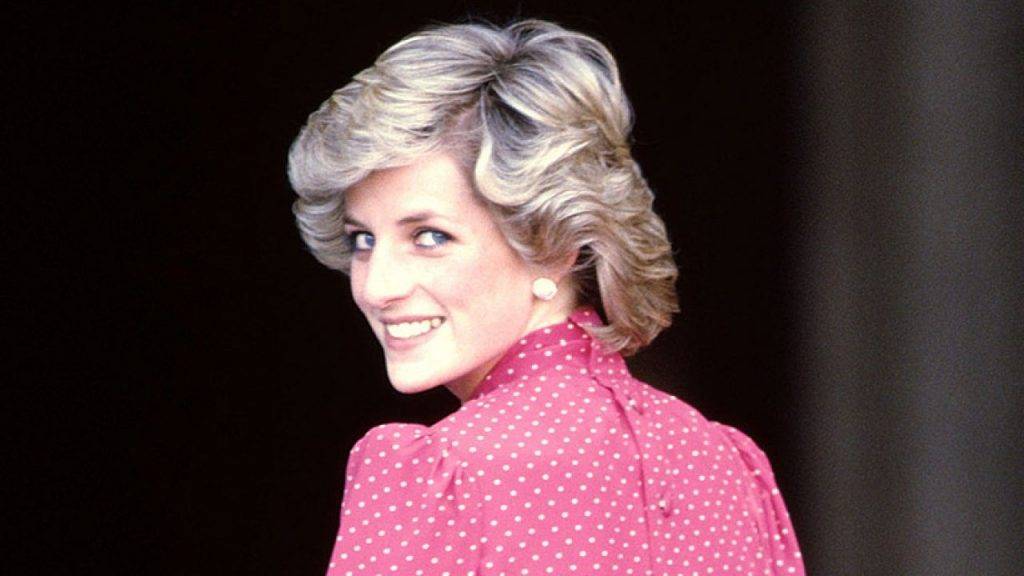 Pompierul care a scos-o din mașină pe Prințesa Diana a uimit pe toată lumea cu declarațiile sale!