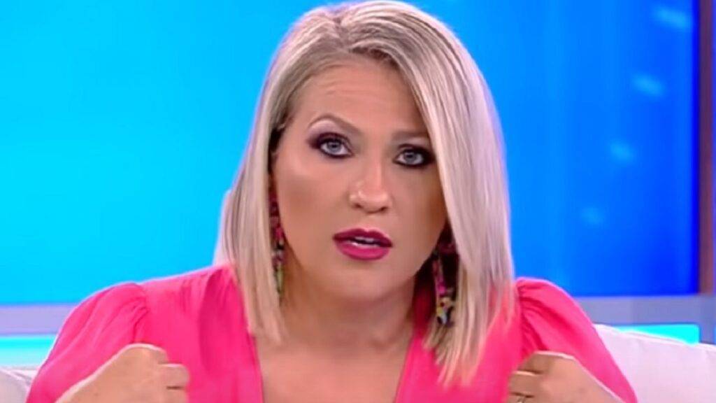 Mirela Vaida vorbește despre copilăria la țară și despre colindele pe care le cânta atunci