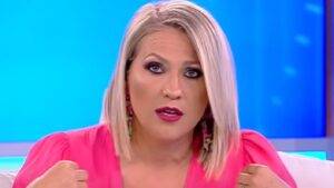 Mirela Vaida vorbește despre copilăria la țară și despre colindele pe care le cânta atunci