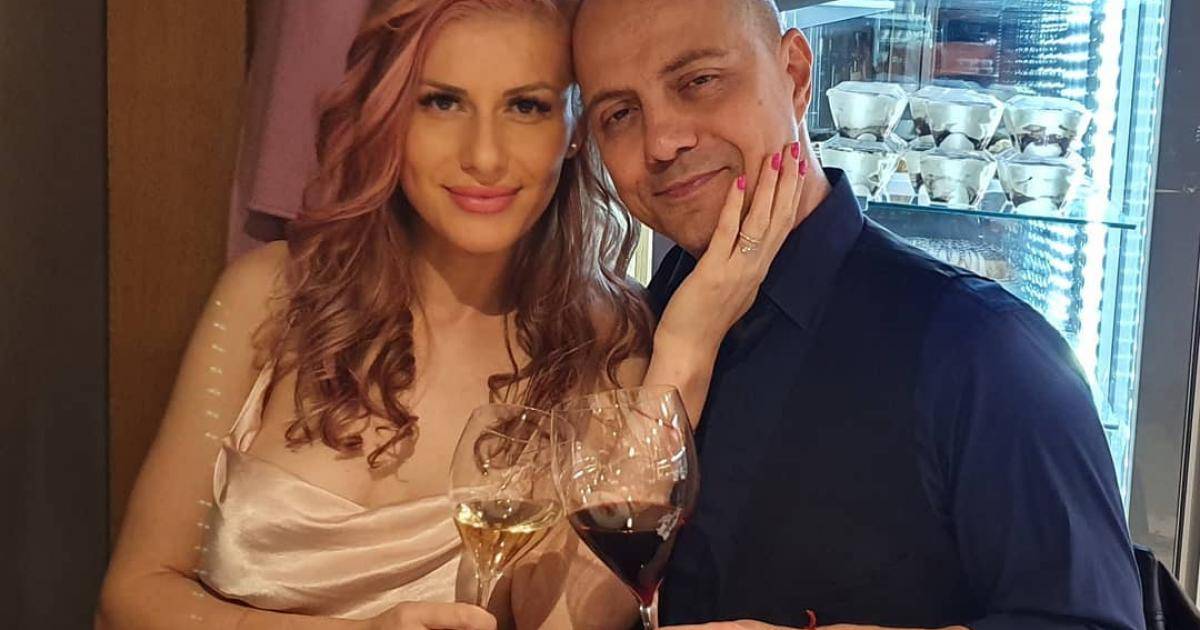 Ea este femeia care l-a cucerit pe Dan Badea! Prezentatorul este îndrăgostit nebunește