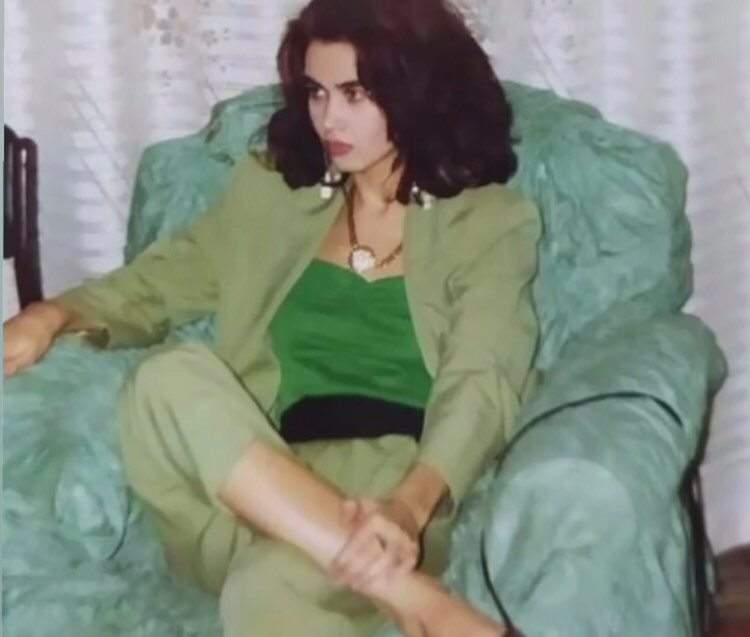 Oana Zăvoranu așa cum nu am mai văzut-o! Cum arăta diva în adolescență