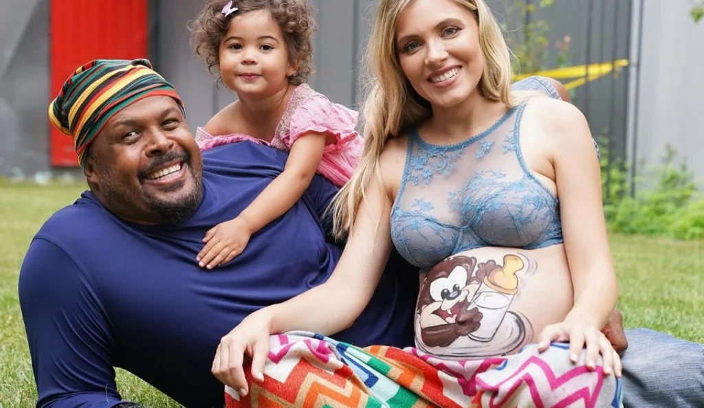 Andreea Ibacka, internată în spital, dar speră că se va întoarce să doarmă acasă. Va naște sau nu astăzi