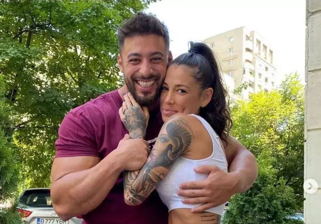 Roxana Vancea poate naște din moment în moment! Cine vor fi nașii de botez