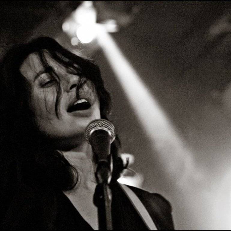 Michelle Gurevich - cantautoarea ale cărei creații cuceresc prin umorul negru și tragismul asumat