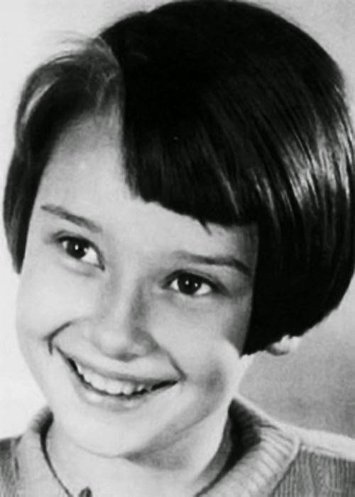 Audrey Hepburn - viața unui simbol al eleganței și reprezentarea iconică din filmul „Breakfast at Tiffany`s”