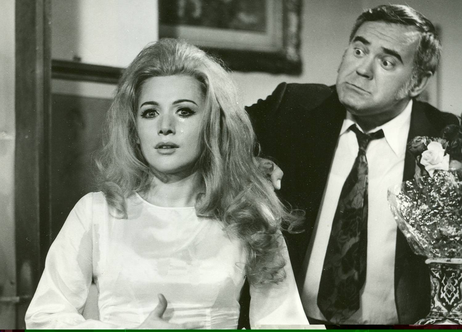 Violeta Andrei şi Dem Rădulescu în filmul Astă seară dansăm în familie (1972)
