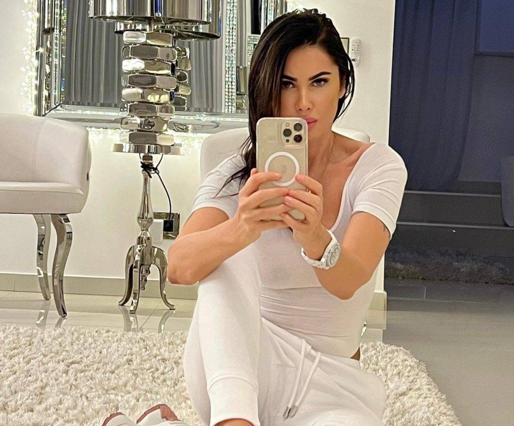 Oana Zavoranu