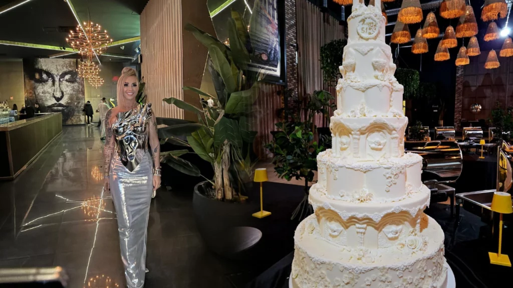 Anamaria Prodan, strălucire și opulență la 51 de ani! Un bolid de lux și o sărbătoare fastuoasă